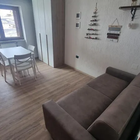 Апартаменты Monolocale Paradiso Aremogna *