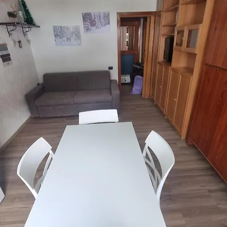 Monolocale Paradiso Aremogna Apartman *